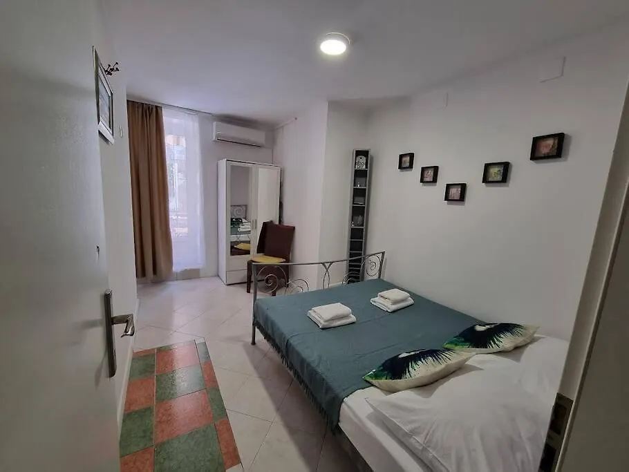 Apartment Guesthouse Yucca Split