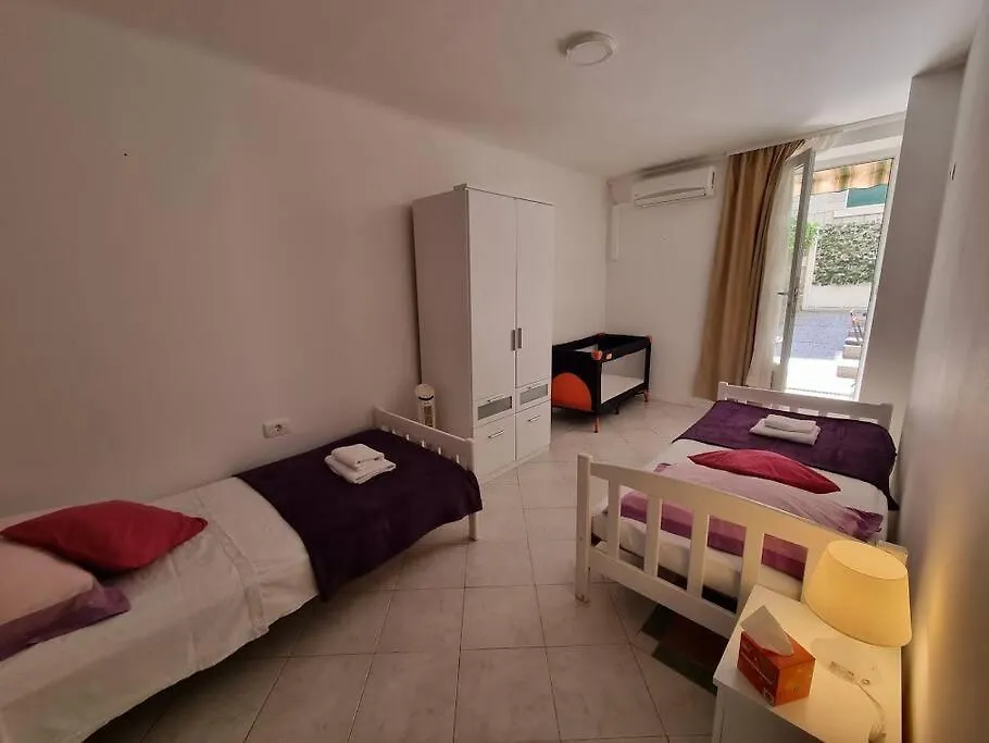 Apartment Guesthouse Yucca Split